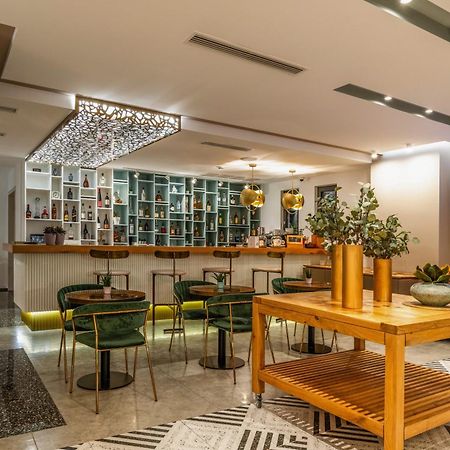 Glow Boutique Hotel & Suites Sarande Exterior photo