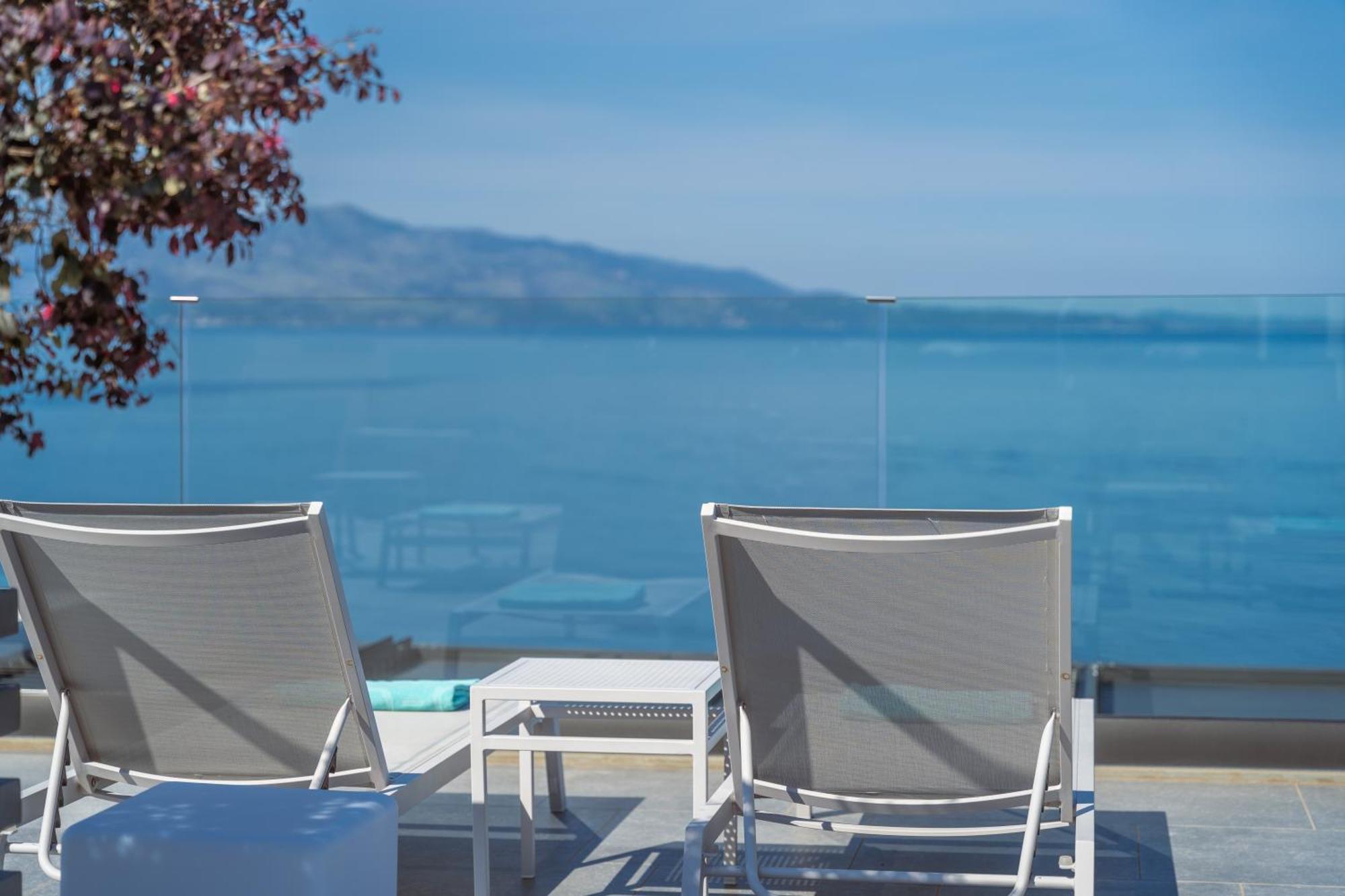 Glow Boutique Hotel & Suites Sarande Exterior photo