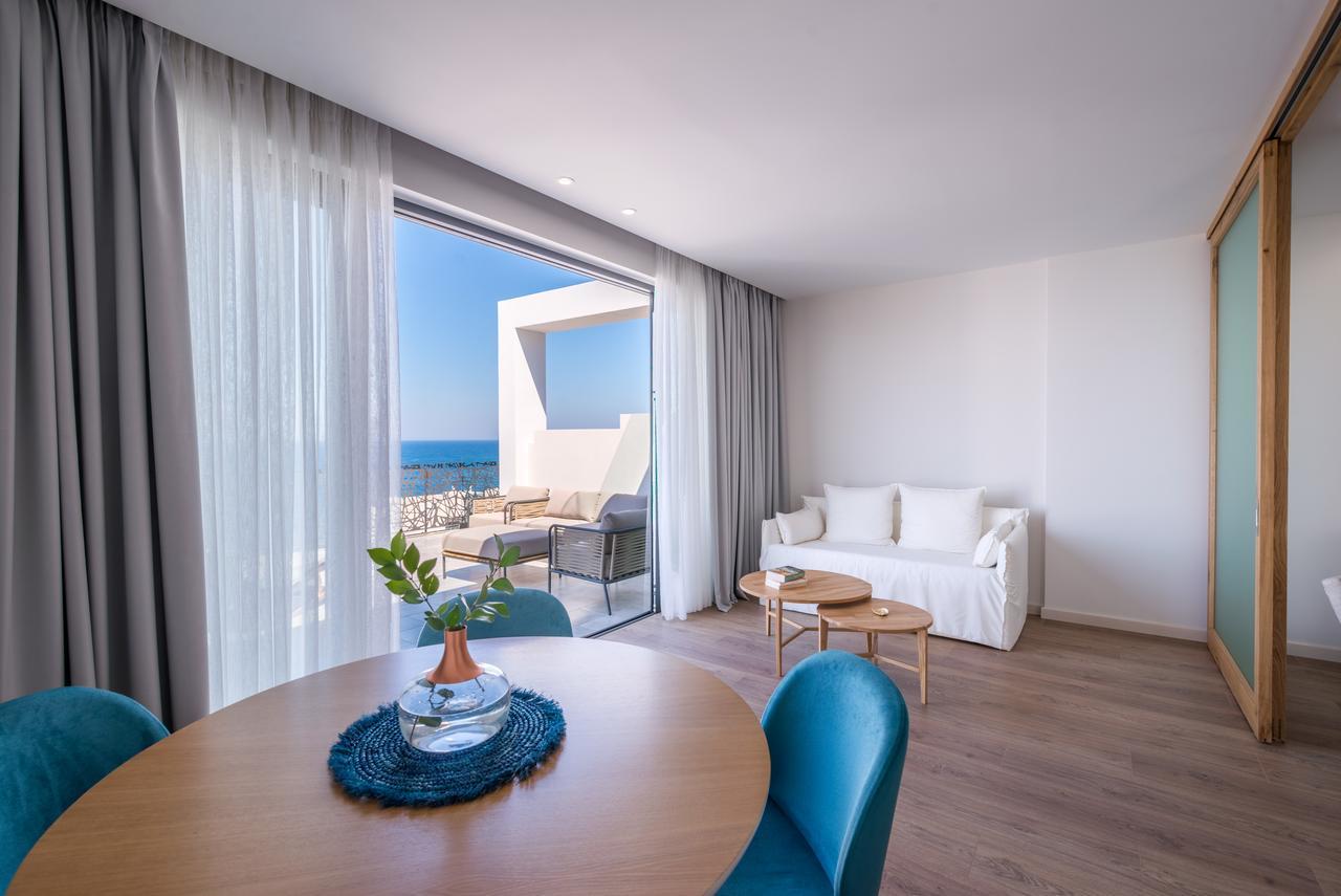 Glow Boutique Hotel & Suites Sarande Exterior photo