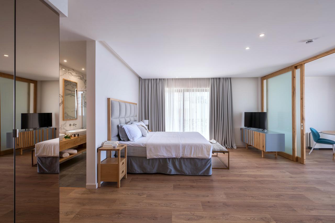 Glow Boutique Hotel & Suites Sarande Exterior photo